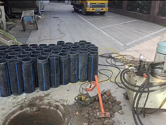 绥阳PE置换管厂家 DN315置换管 非开挖管短管置换